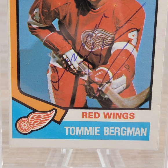 Tommie Bergman Autographed Red Wings Hockey Card Certificate of Authenticity - Picture 2 of 3